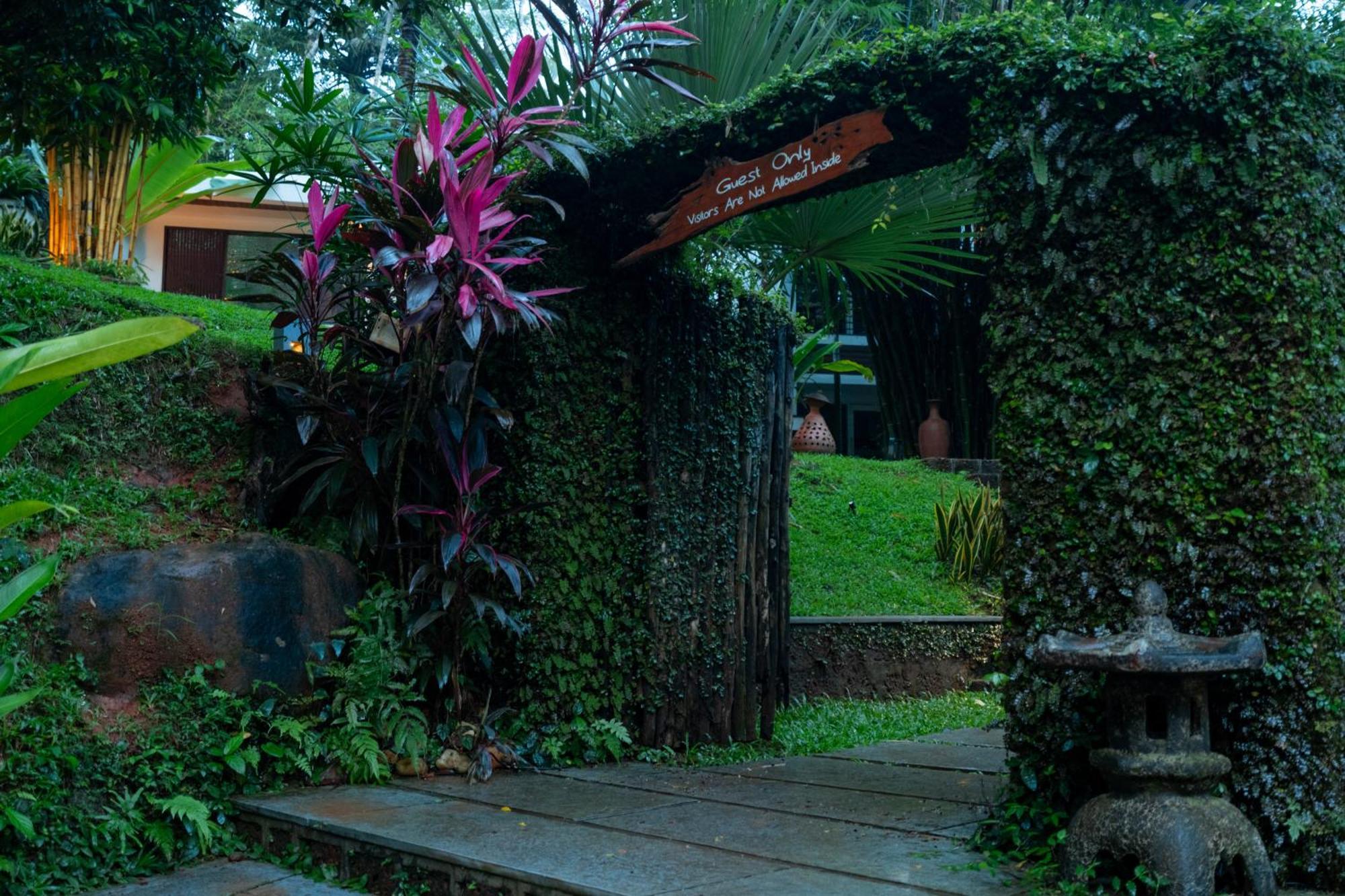 Le Candles Resort Kozhikode Exterior photo